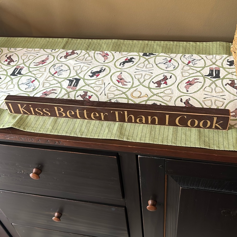 Decorative bergandy vintage wood 'I Kiss Better Than I Cook'- Sign 18”